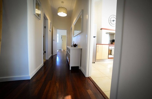 Kingscote Casa | The Mulberry Tree - Kingscote - Kangaroo Island Holiday Home