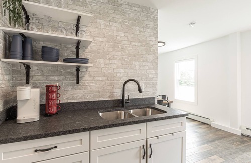 Keene Apartamento | "The Murdock Suite @ The Large House"