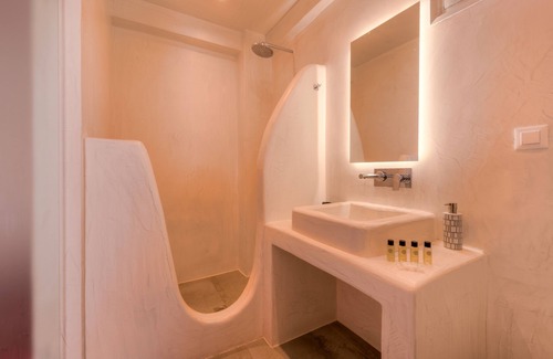 Vothon Casa | The Muses of Santorini