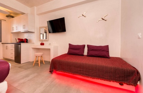 Vothon Casa | The Muses of Santorini