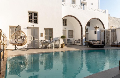 Oia Hotel | The Museum Project Oia