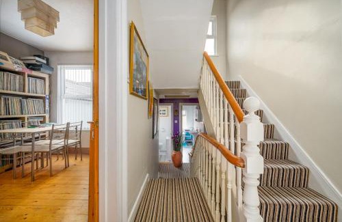 Belfast Casa | The Music and Poetry House