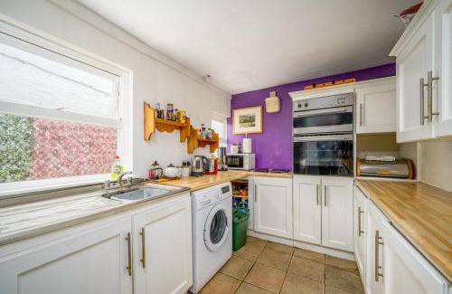 Belfast Casa | The Music and Poetry House