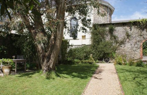 Kingsbridge Casa | The Music Room