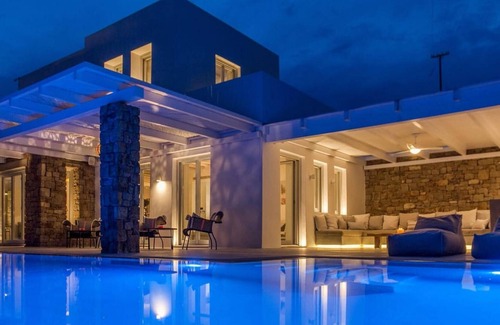Faros Armenistis Casa | The Mykonist - Mykonos