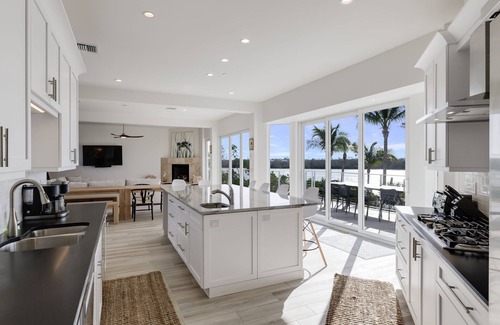 Wulfert Casa | The Narrows- Stunning Bayfront Villa on Captiva