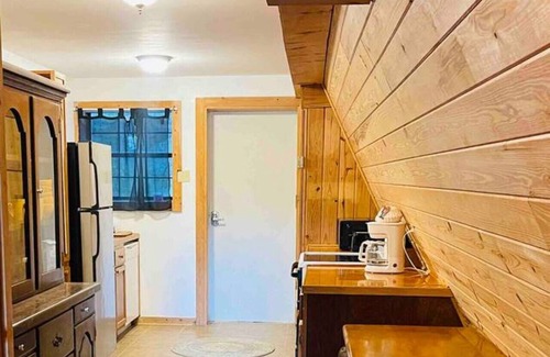Natchez Cabina | The Natchez Retreat Lakeside A-frame Cabin