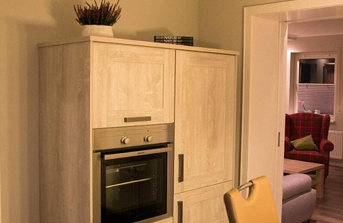 Wulmeringhausen Apartamento | El apartamento ordenado es su punto de partida central para su actividad.