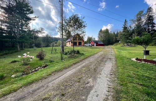 East Haven Cabina | The NEK Log Cabin