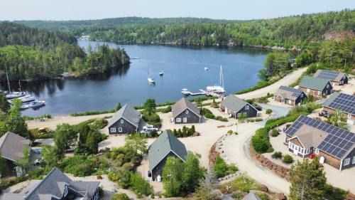 Upper Blandford Casa | The Nest at Deep Cove