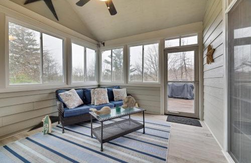 Pocono Pines Casa | The Nest at Pinecrest by AvantStay Spacious Deck Game Room Fire Pit