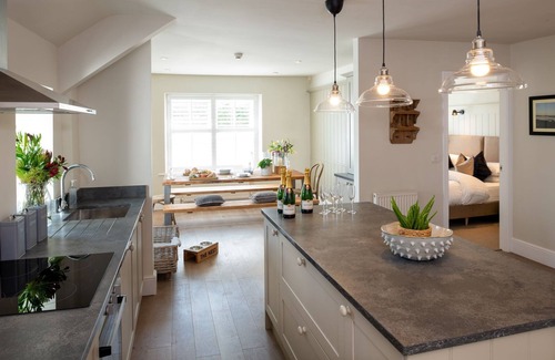 Rhoscolyn Apartamento | The Nest at The White Eagle - A lovely apartment in Rhoscolyn