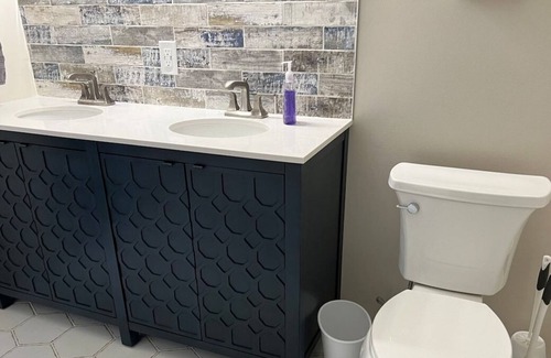 Muskegon Cama Y Desayuno | The Nest is West Michigan's first cannabis centric Airbnb