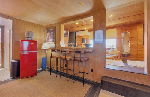 Bombay Beach Casa | The Nest: Luxury 1-bed w/ clawfoot tub, outdoor shower & AC in Bombay Beach