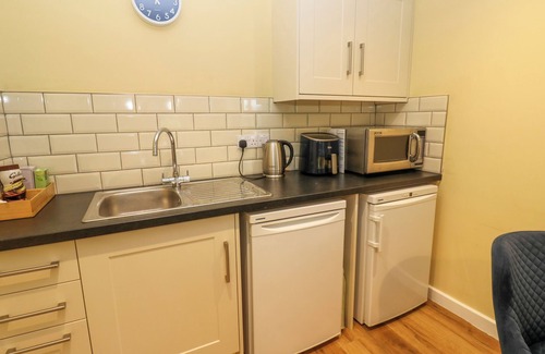 Wetheral Cabaña | THE NEST, romantic, with a garden in Wetheral