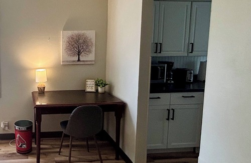 Muncie Casa | The Nest - Sleeps 6, 3 min to BSU