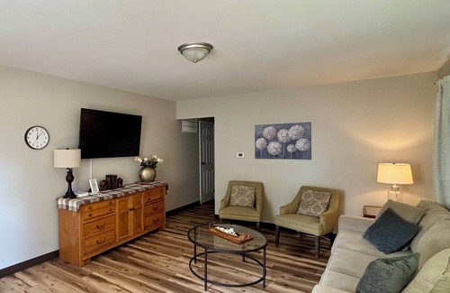 Muncie Casa | The Nest - Sleeps 6, 3 min to BSU