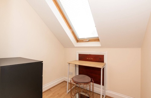 Coombe Vale Casa | The New Malden Manor