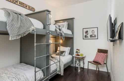 Edgehill Casa | The NEW Nashview Rooftop-Skyline View - Sleeps 12
