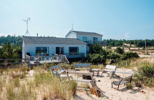 Northport Casa | The NEW Sandcastle. BIGGER HOUSE, SAME BEACH!