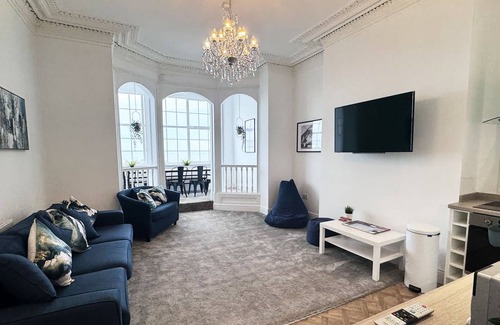 Fleetwood Apartamento | The New Sandpiper - A Sea View Retreat