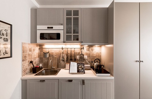 Prague 9 Apartamento | The new studio in Prague with Free parking +Netflix. Near O2 Arena, mall Harfa