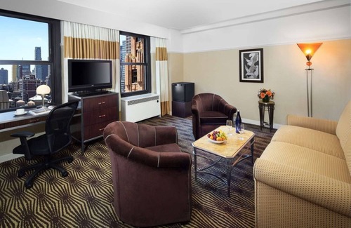 Garment District Hotel | The New Yorker Hotel | Queen Terrace Suite | Historic NYC Stay