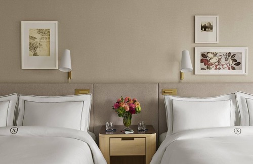 Back Bay East Hotel | The Newbury Boston, 4 Rooms With 2 Queen Beds!
