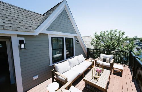 Fifth Ward Casa | The Newport Lofts - 595 Thames Street