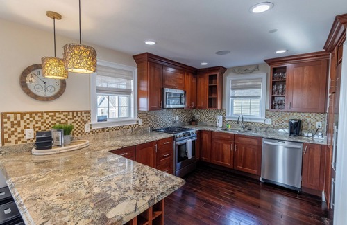 Fifth Ward Casa | The Newport Lofts - 617 Thames Street