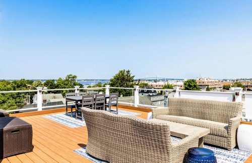 Fifth Ward Casa | The Newport Lofts - 617 Thames Street
