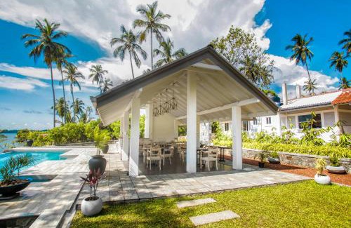 Ambalangoda Complejo | The Niche Hikkaduwa - 10 minutes to the beach