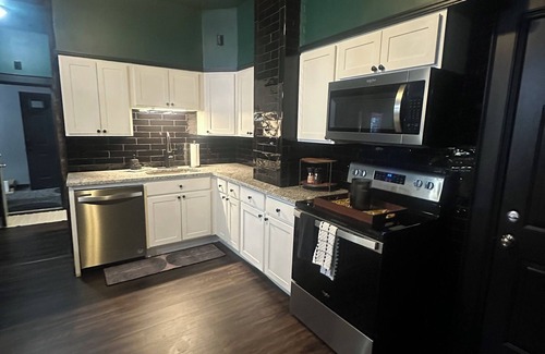 Williamsport Apartamento | The Nightcap - Luxe 2BR - Downtown Williamsport