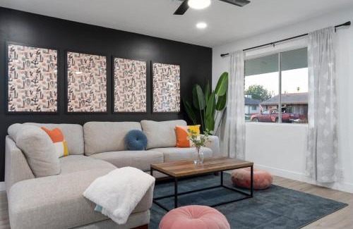Camelback East Casa | The No Bad Days Villa - Family Retreat -Central