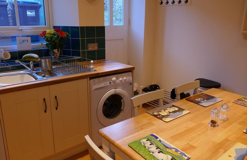 Tideswell Cabaña | THE NOOK, una acogedora cabaña de 3 dormitorios, recientemente renovada y que admite mascotas en Tideswell