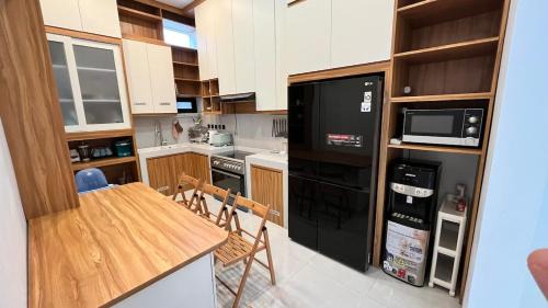 Depok Villa | The Nook by Benih