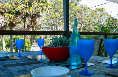 Smiths Lake Casa | El Norfolk - Pacific Palms Holidays