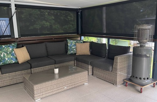 Smiths Lake Casa | El Norfolk - Pacific Palms Holidays