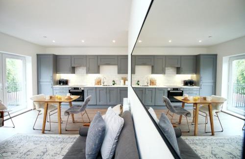 Cathays Apartamento | The North - City Centre 3 Bed Flat with Parking and Balcony
