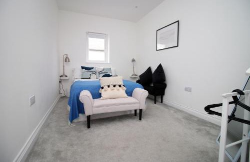 Cathays Apartamento | The North - City Centre 3 Bed Flat with Parking and Balcony