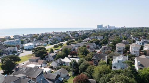 Northeast Virginia Beach Casa | The North End Bungalow