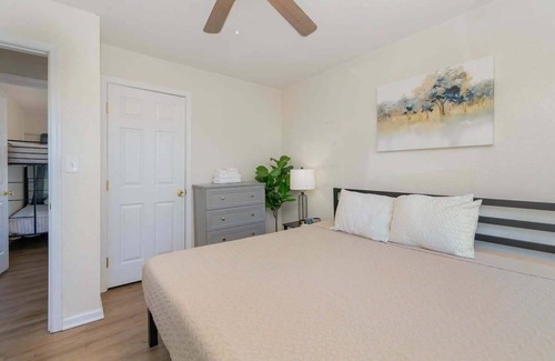 Buckroe Beach Apartamento | The North Hampton Suite B / 3 minute walk to beach