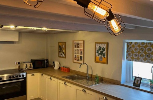Saint Asaph Apartamento | The North Wales Gathering - Hot Tub Sleeps Up 16