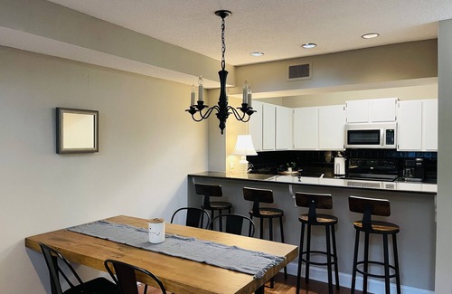 Johnson City Apartamento | The Northridge Nook - 2 Bedroom + patio