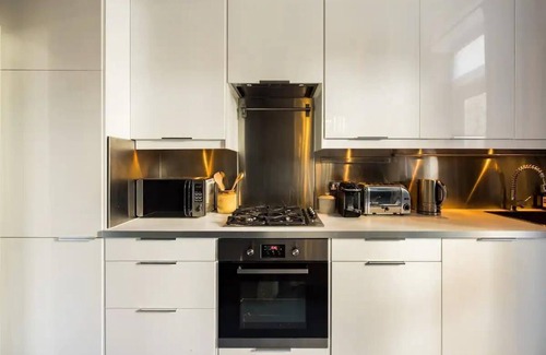 St. Helen's Apartamento | The Notting Hill Apartment by House of Kip - NH5