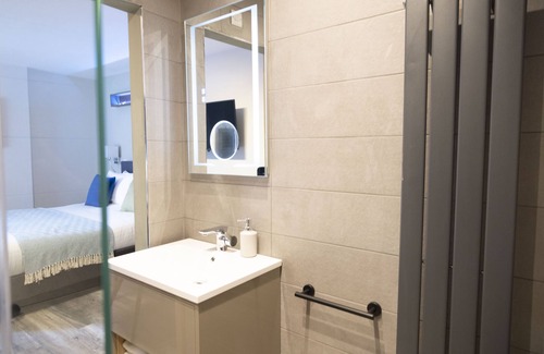 Queens Quarter Hotel | The Number 11 by the Warren Collection