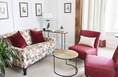 Leura Hotel | The Nunnery and Spa at Brightlands