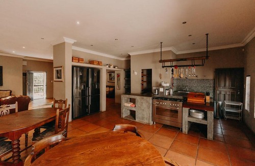Vredefort Casa | The Nutcracker Homestead
