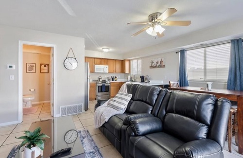 Millcreek Casa | The Oak & Ivy/3BDS/GPKG/Access to Skiing & SLC