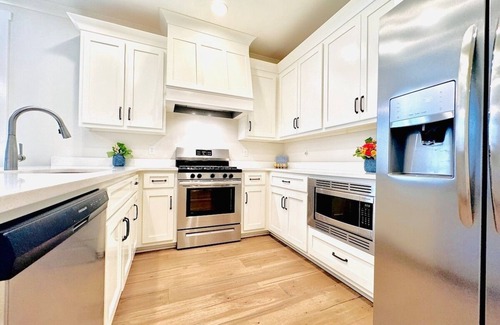 Oxford Casa | The Oaks, 3BR Charming Escape by Velvet Ditch Villas